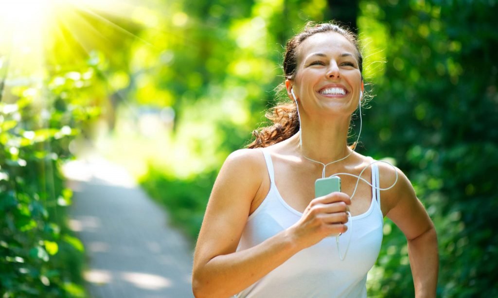 happy woman running 2 scaled 1 black cumin oil 5 | Shuayip.com