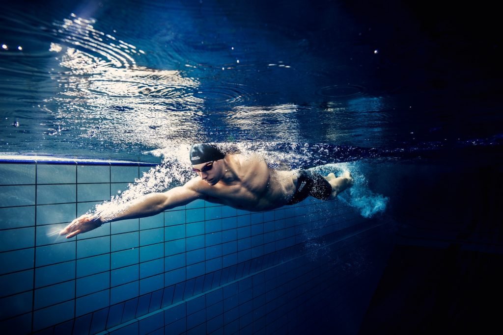 swimmer underwater 3 yüzme 6 | Shuayip.com